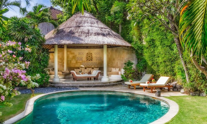 Sunset Road Hotel | Villa Kubu Seminyak Bali