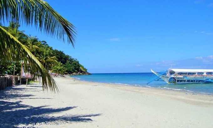 Abra de Ilog Hotel | Amami Beach Resort