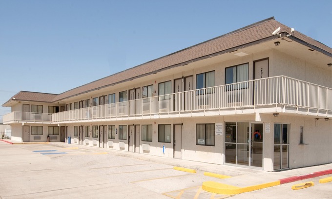Groves Hotel | Americas Best Value Inn and Suites Groves