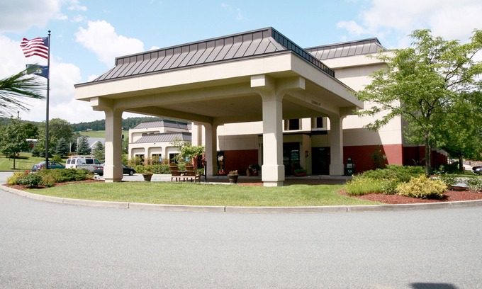 White River Junction Hotel | Hampton Inn White River Junction