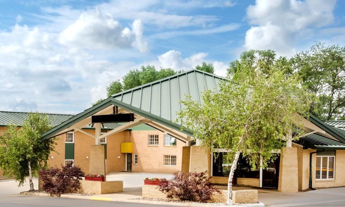 Atlantic Hotel | Americas Best Value Inn & Suites; Atlantic Inn & Suites