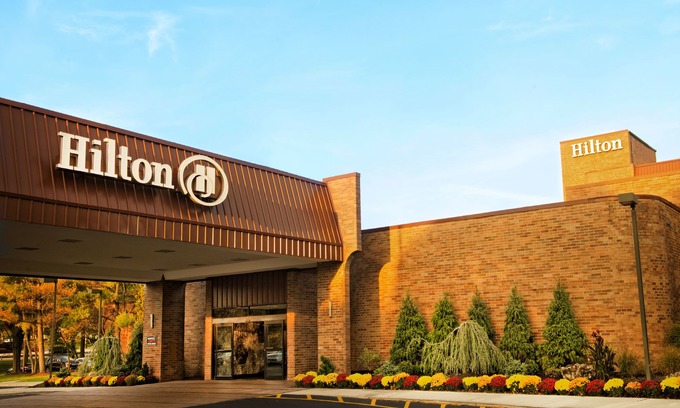 Cedar Knolls Hotel | Hilton Parsippany