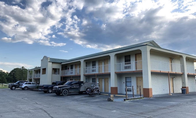 Hazen Hotel | Travel Inn Hazen