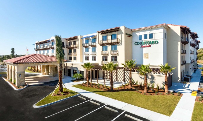 St. Augustine Beach Hotel | Courtyard by Marriott St. Augustine Beach