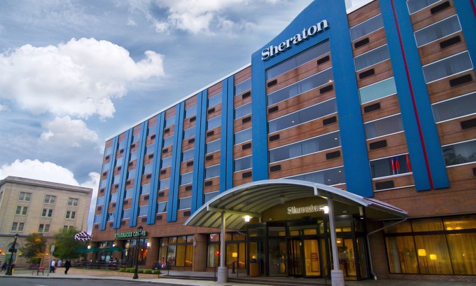 Downtown Niagara Falls Hotel | Sheraton Niagara Falls