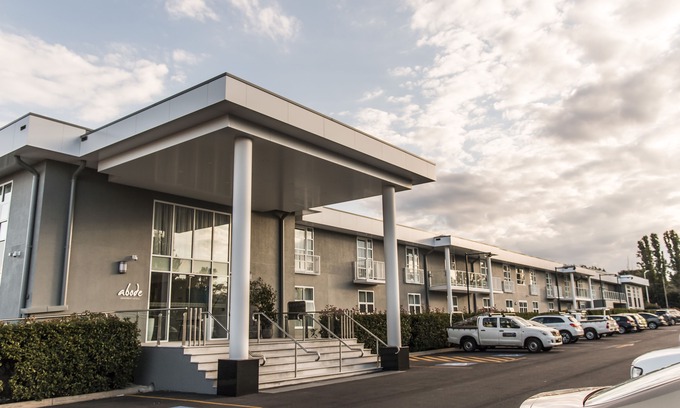 Narrabundah Hotel | Abode Narrabundah