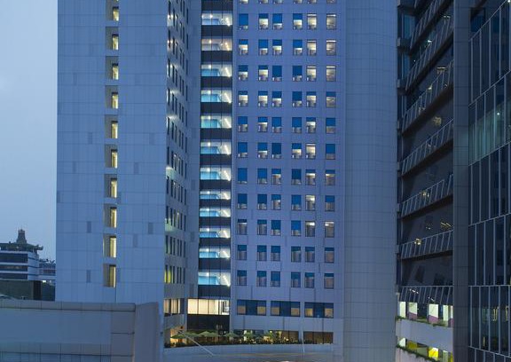 Kebon Sirih Hotel | Aloft Jakarta Wahid Hasyim