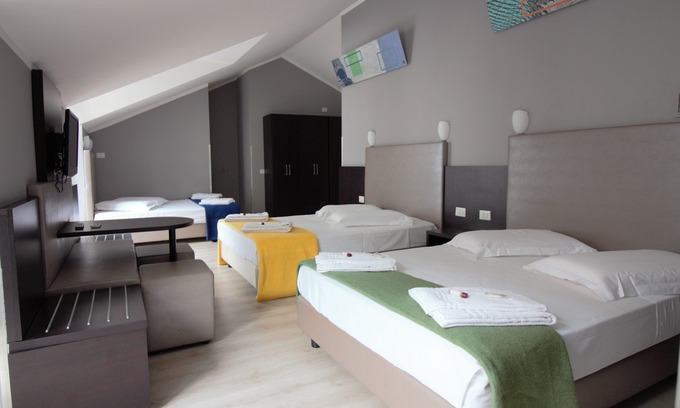 Ticinese Hotel | New Generation Hostel Milan Center Navigli
