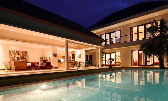 Batu Bolong Hotel | Meryta Guesthouse 2