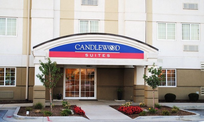 Fort Wayne Hotel | Candlewood Suites Fort Wayne - NW, an Ihg Hotel