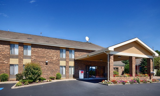 Tully Hotel | Quality Inn Tully I-81