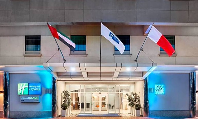 Al Wasl Hotel | 2-Star Hotel ∙ Holiday Inn Express Dubai Safa Park, an IHG Hotel