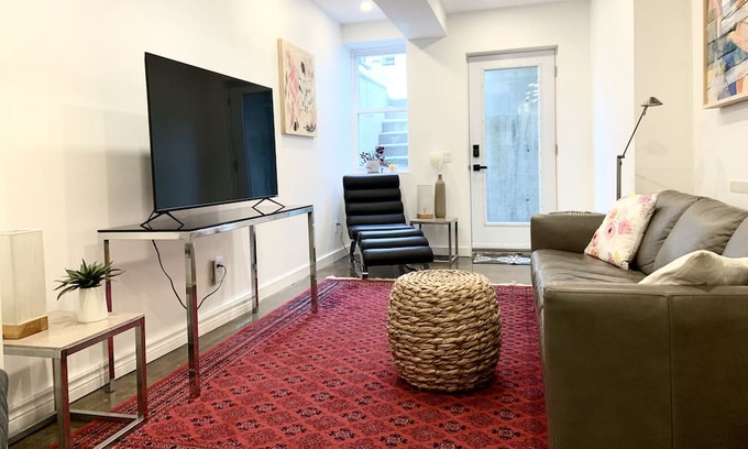 Dovercourt Park Apartment | Private Full Height Suite, Close to TTC - Salem Gallery
