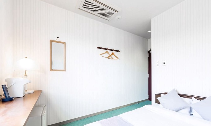 Hakodate House | Hotel Shalom Inn Nonsmoking Semidouble room / Hakodate Hokkaidō