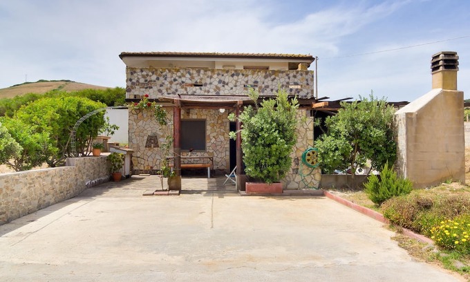 Gonnesa Apartment | Apartment "Appartamento Nuraghe" with A/C, Wi-Fi, Garden, Terrace
