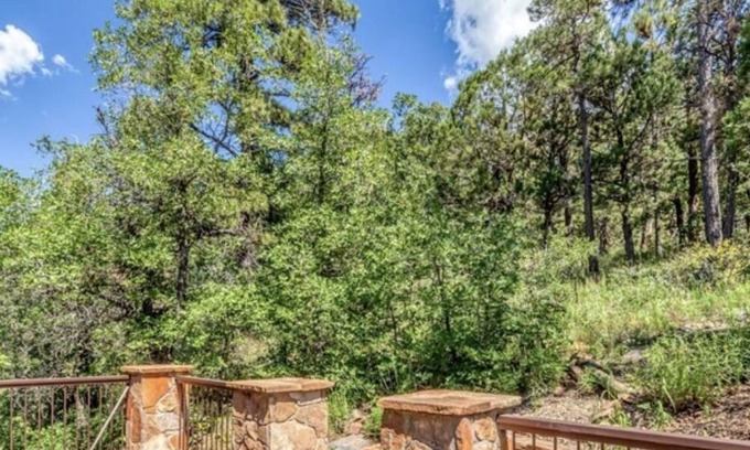 Munds Park House | The Eagle’s Nest at Stoneman Lake