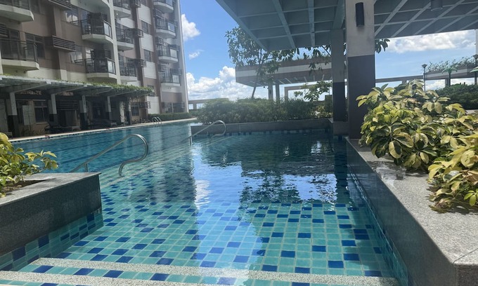 Pasay Condo | Levi & Moon Relax and Chill