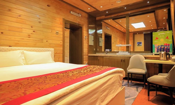 Murun Hotel | 50100 Hotel
