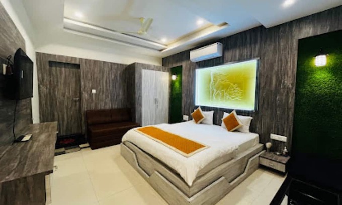 Chittorgarh Hotel | Hotel Saikripa Chittorgarh With AC