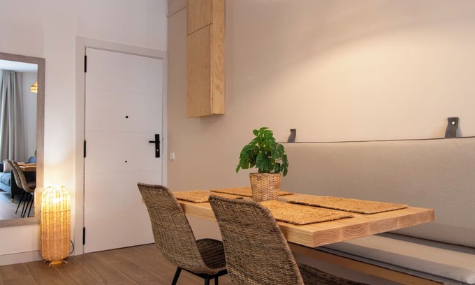 La Maternitat i Sant Ramon Apartment | Stay U-nique Apartment Comte Güell