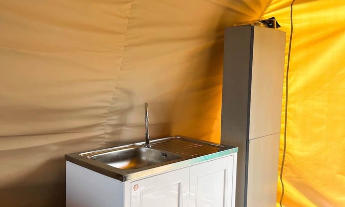 Kaputian Boat Rental | Floating Home in Reef Resort Unit 1
