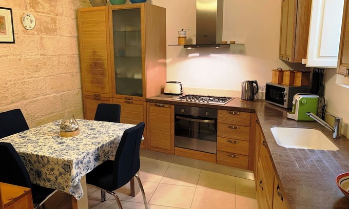 Rabat House | Traditional Maltese Townhouse very close to Mdina