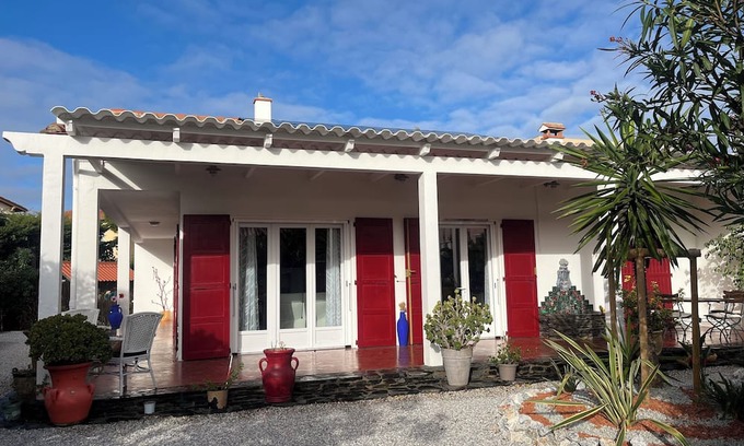 Saint-Cyprien Plage House | 4-sided single-storey villa on 600 m² plot. Beach 80 meters away.