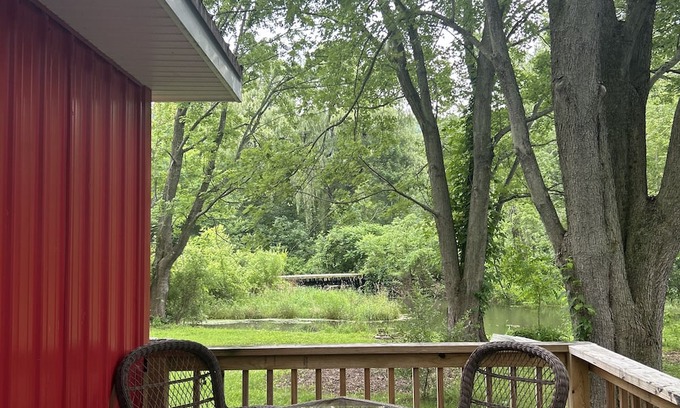 Middlesex House | Charming River Retreat in Naples Ny