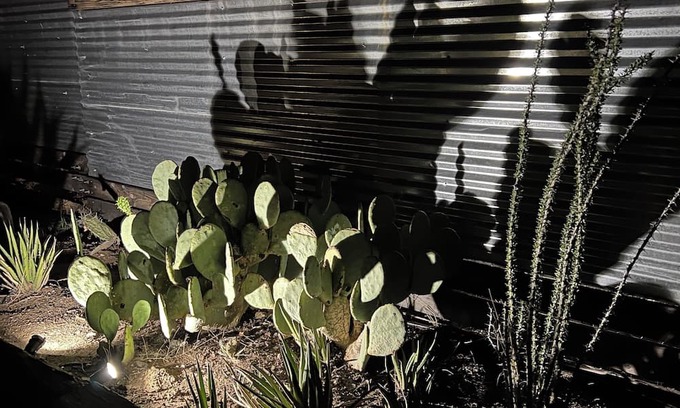 Marfa Apartment | PikPak D- Tuff's Place- Sleeps 6- EV charging