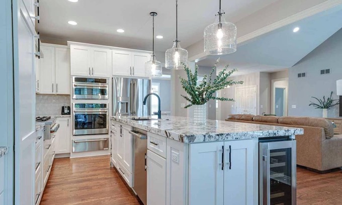 Russell House | River Birch Grandeur