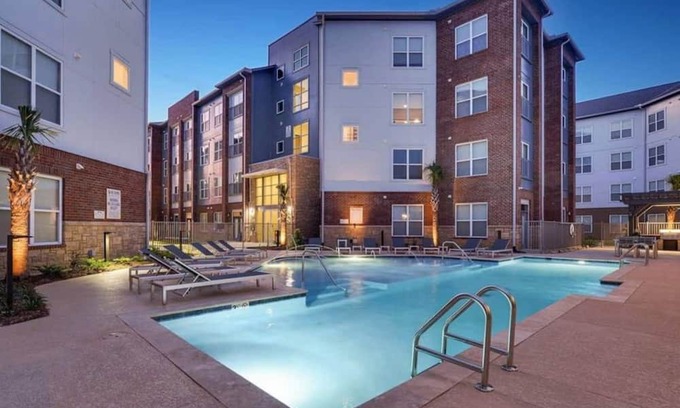 Highlands - Perkins Condo | #3E Comfy 1 bed close to LSU Stadium
