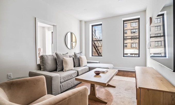 Rose Hill Apartment | Trendy apt with 3 Bd and 1Bath