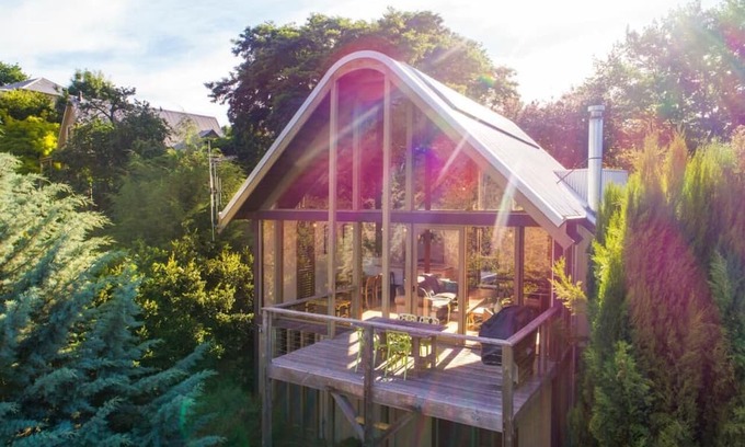 Hepburn Springs Villa | Horizon Villa. Newly renovated luxury villa in gorgeous private setting.