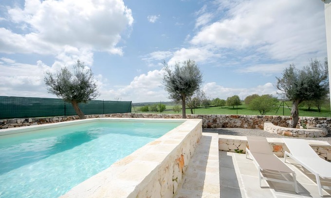Noci Villa | Siamese trulli, ancient but modern. Private pool, jacuzzi and steam room.