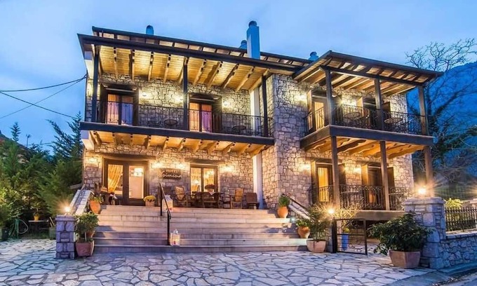 Eptalofos Condo | Eptalofos Guesthouse - Cozy Double Suite with Balcony