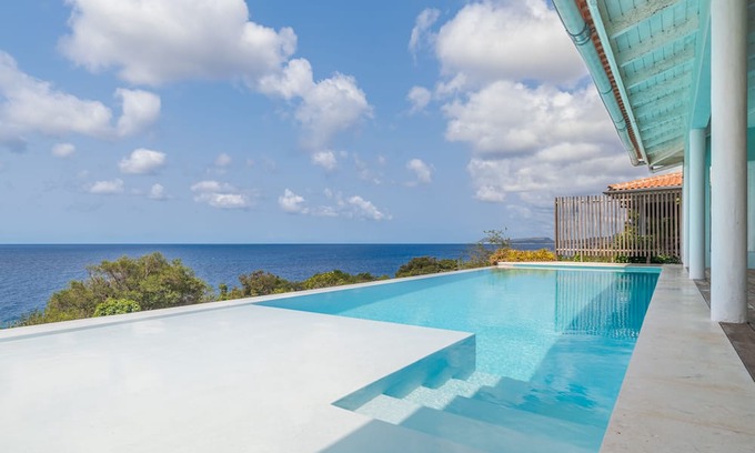 Hato House | Cliff Cottage- Vacation villa with breath taking sea view
