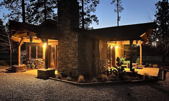 Mountain Center Cabin | Mountain Cabin Retreat on Equestrian Estate