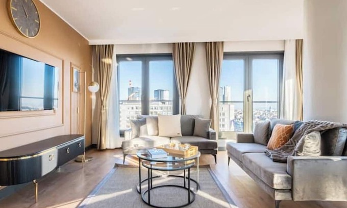 Kagithane Apartment | Juno - 3BD Fantastic Duplex Flat in a Residence