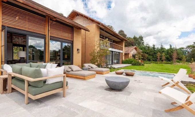 Valle de Bravo Villa | Casa Los Cuates: A Wellness Sanctuary in San Simón