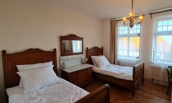 Hoym Apartment | Genießen Sie Ihren Familienurlaub in Historischem Ambiente im Badehaus Hoym