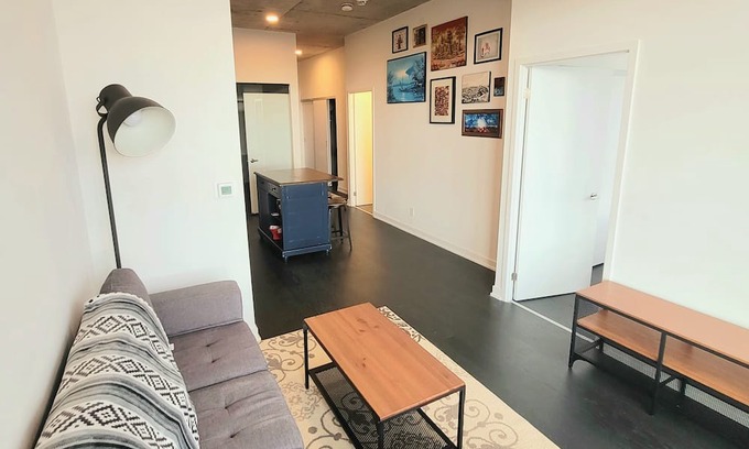 Parkdale Condo | Spacious Industrial Style Comfortable Condo, 2bth - Convenient access Downtown