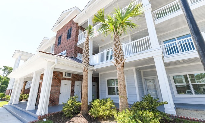 Garden City Condo | 3 BR Condo with a Shared Pool! Tupelo Bay 704 - Chipping Away