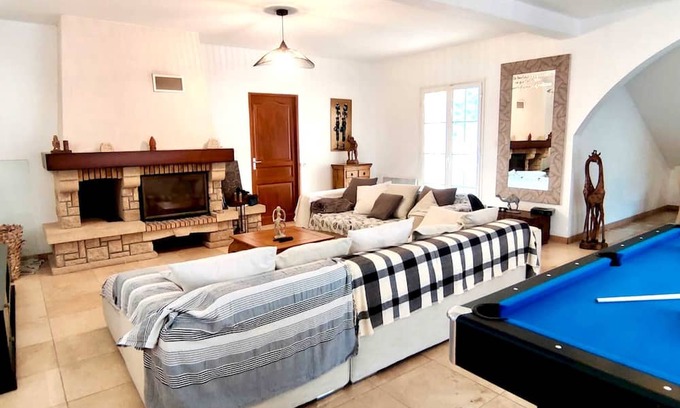 Dos d'Ane House | Homerez - Big house for 10 ppl. with jacuzzi and terrace at La Possession