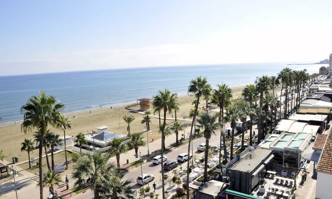 Larnaca City Centre Apartment | 11 Suites - Sunrise Horizon Suite