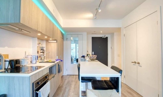 Garden District Apartment | Cozy 1 bedroom home in the heart of downtown Toronto