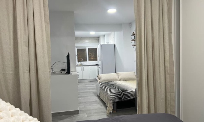 El Pilar Apartment | Spacious Madrid Haven:Explore the Best of the City from Your Stylish RetreatTen!