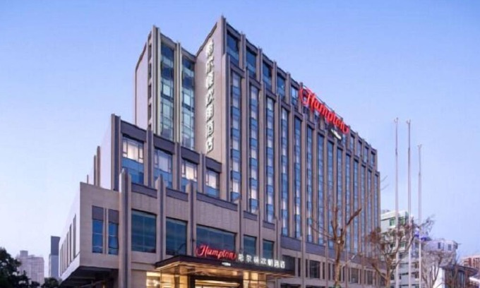 Jinping Qu Hotel | Hilton Hamplon Shantou Station Branch
