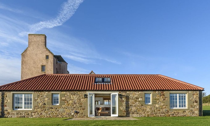 North Berwick Villa | Fenton Lodge - Two Bedroom Villa, Sleeps 4