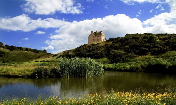 North Berwick Villa | Fenton Tower - Eight Bedroom Villa, Sleeps 16