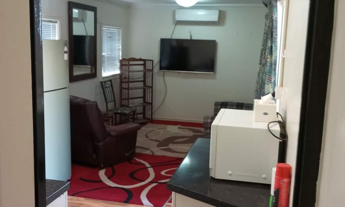 Broadwood Apartment | West Kalgoorlie unit